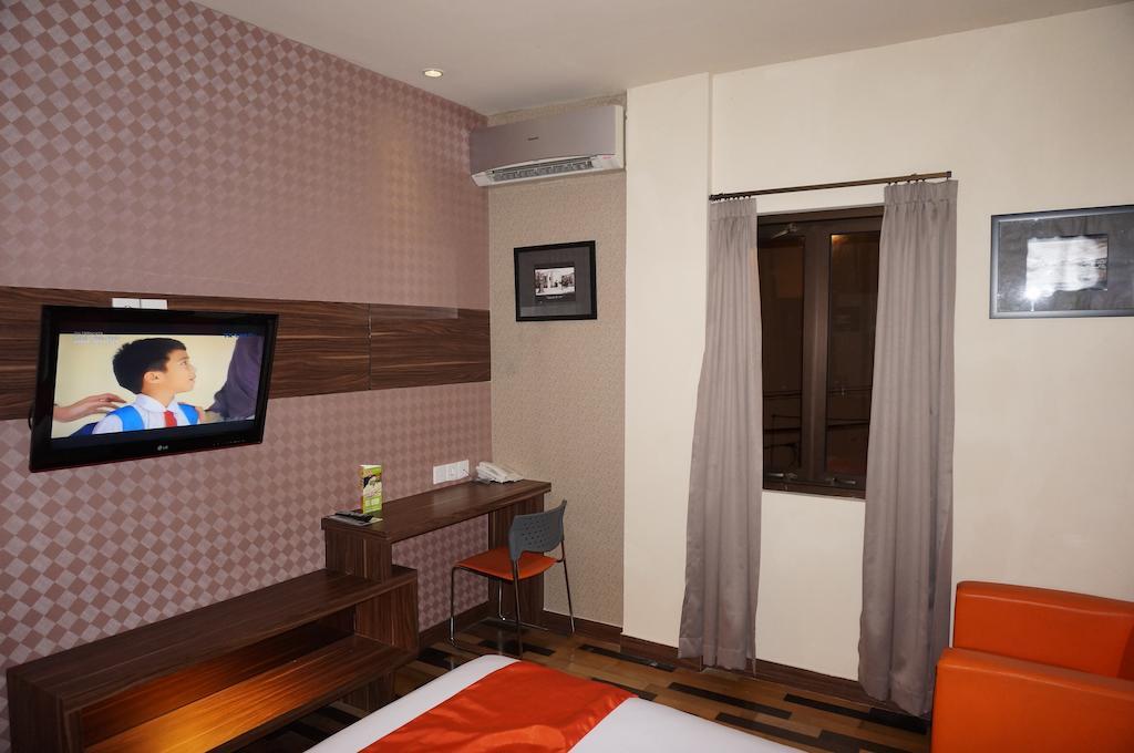 Ekon Hotel Yogyakarta Rum bild