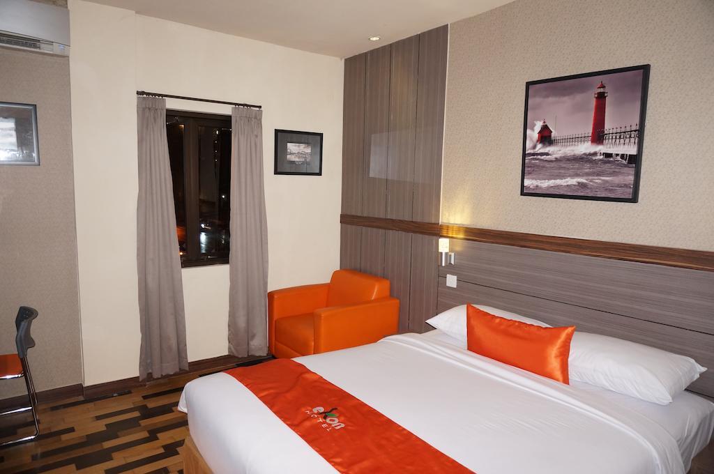 Ekon Hotel Yogyakarta Exteriör bild